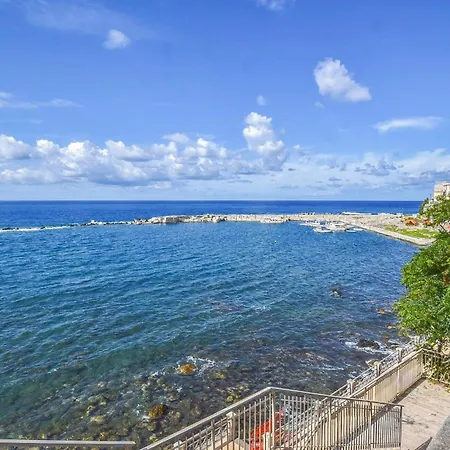 1 Bedroom Cozy In Sparvasile Cittadella del Capo